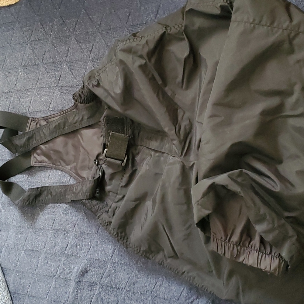 Youth M bibbed snow/ski pants